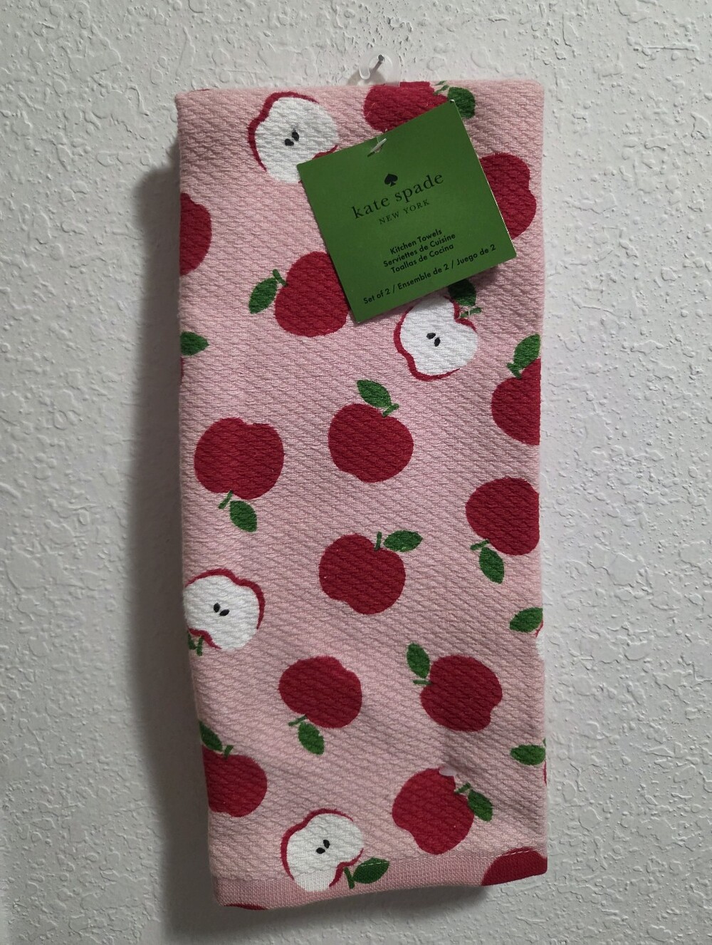 Kate Spade New York Apple Patterened Kitchen Towels